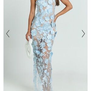 SIENNA MAXI DRESS - 3D FLORAL STRAPLESS COLUMN DRESS IN BLUE